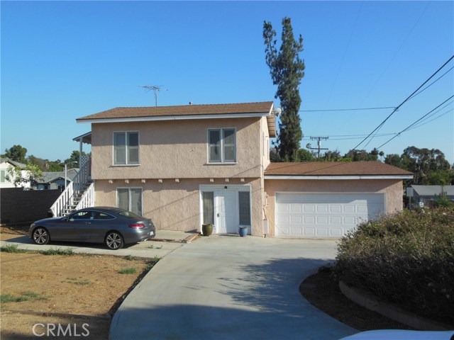 18002 Yorba Linda Boulevard Yorba Linda, California This is a 3 bed 1 bath home with central air, a 2 car garage and a full laundry room. Large lot. It does have a 1 bed guest house on the 2nd floor that someone lives in. Located in a great area just across from the Nixon Library. Large yard area.