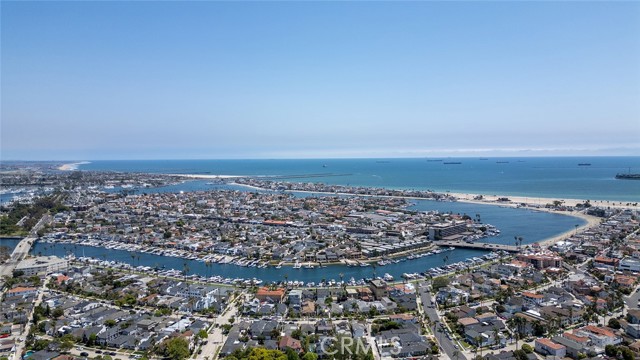 292 Covina Avenue, Long Beach CA: https://media.crmls.org/medias/e35891a9-811c-4ee4-bf98-5714d2eaf96b.jpg