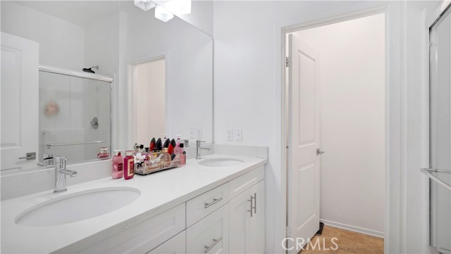 1017 Savi Drive, Corona CA: https://media.crmls.org/medias/e358992a-2097-4c05-8ac2-006c436072e3.jpg