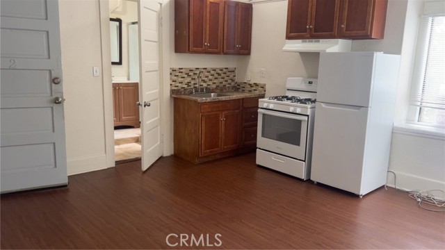 Detail Gallery Image 6 of 9 For 954 N Gibbs St, Pomona,  CA 91767 - 0 Beds | 1 Baths