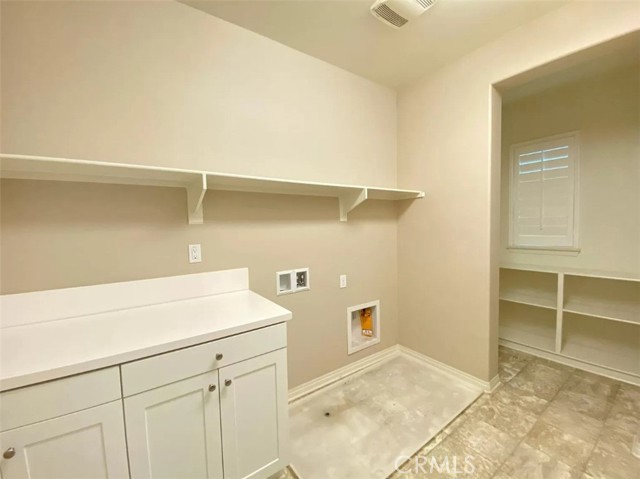 Detail Gallery Image 19 of 46 For 6430 Sheffield Street, Chino,  CA 91710 - 4 Beds | 3/1 Baths