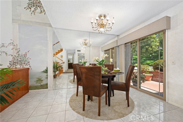 Detail Gallery Image 7 of 40 For 652 via Zapata, Riverside,  CA 92507 - 3 Beds | 2/1 Baths