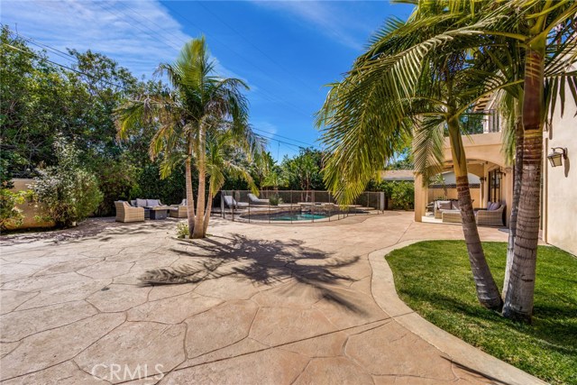 Detail Gallery Image 51 of 52 For 12530 Collins St, Valley Glen,  CA 91607 - 6 Beds | 5/1 Baths