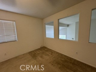 https://media.crmls.org/medias/e35bf8ef-ae9b-4442-9ad5-1d2160d649e6.jpg?preset=X-Large