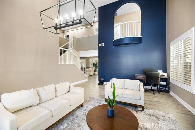 Detail Gallery Image 9 of 62 For 33713 Pebble Brook Cir, Temecula,  CA 92592 - 4 Beds | 3 Baths