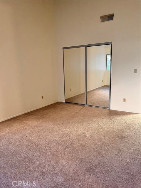 18319 Collins Street, Tarzana CA: https://media.crmls.org/medias/e35ccb4d-2aff-48c9-89b9-baac54656f2f.jpg