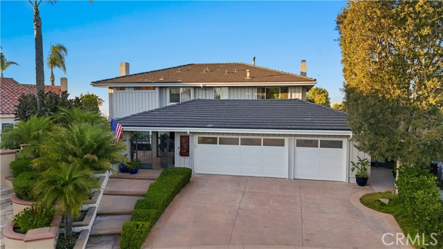 Detail Gallery Image 5 of 38 For 66 Drakes Bay Dr, Corona Del Mar,  CA 92625 - 5 Beds | 4 Baths