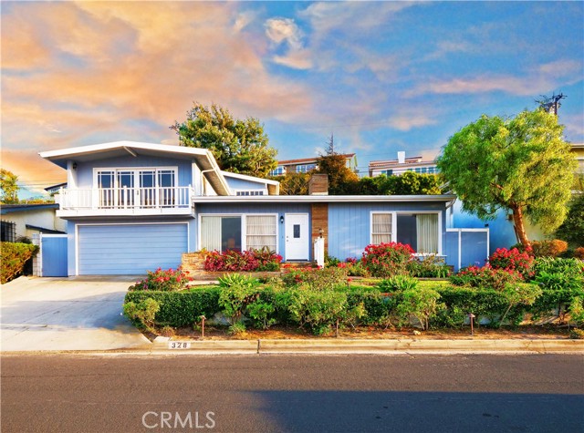 328 Avenida Atezada, Redondo Beach, California 90277, 4 Bedrooms Bedrooms, ,1 BathroomBathrooms,For Sale,Avenida Atezada,PV21191546