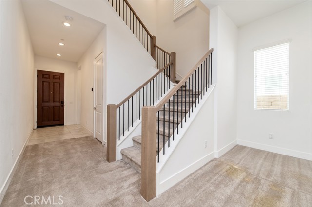 19256 Merryweather Drive, Canyon Country CA: https://media.crmls.org/medias/e35f0cdf-51e1-4ee1-ba4a-3002869021c9.jpg