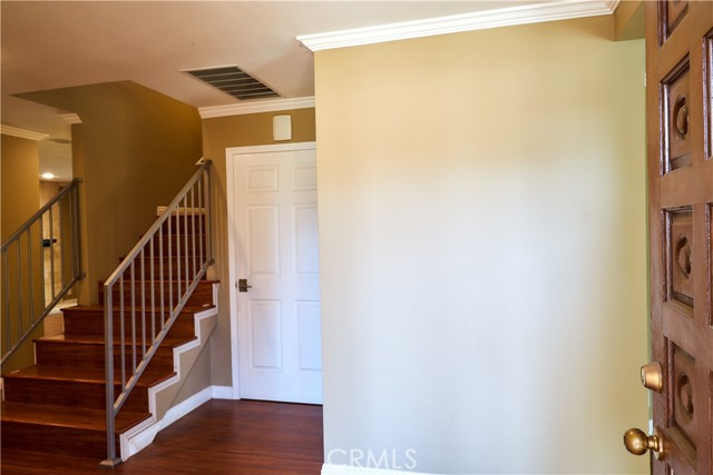 Detail Gallery Image 2 of 43 For 1035 English Oaks, Arcadia,  CA 91006 - 4 Beds | 2/1 Baths