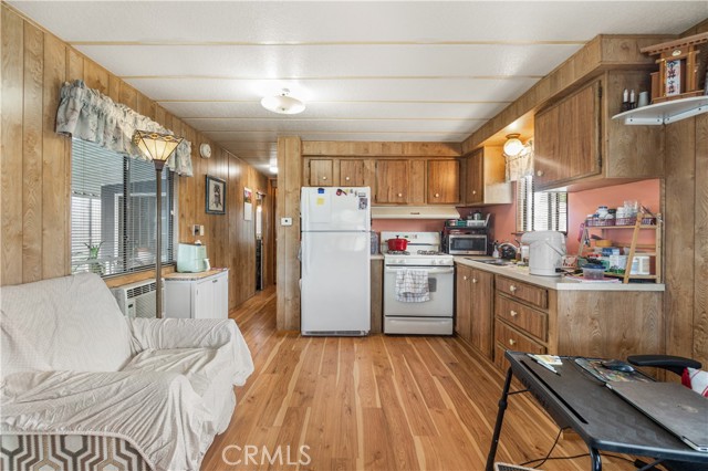 2350 250th Street, Lomita CA: https://media.crmls.org/medias/e362257e-398a-462d-9333-f5e0035abfc2.jpg