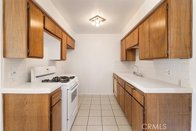 Detail Gallery Image 13 of 23 For 322 N Avenue 66 #5,  Highland Park,  CA 90042 - 1 Beds | 1 Baths