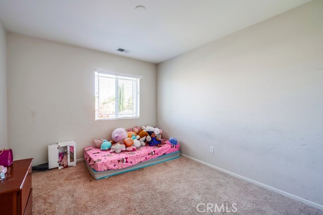 Detail Gallery Image 19 of 34 For 33221 Breighton Wood St, Menifee,  CA 92584 - 5 Beds | 2/1 Baths