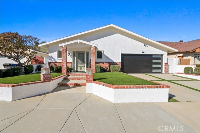 Detail Gallery Image 2 of 25 For 5633 Lakia, Cypress,  CA 90630 - 3 Beds | 2 Baths