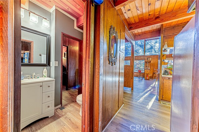 Detail Gallery Image 30 of 51 For 5522 Acorn, Wrightwood,  CA 92397 - 1 Beds | 1/1 Baths