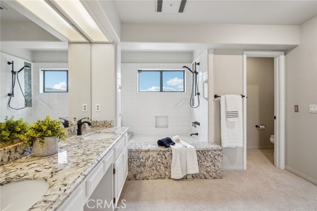 Detail Gallery Image 34 of 58 For 25 Lafayette Ct, Manhattan Beach,  CA 90266 - 2 Beds | 2 Baths