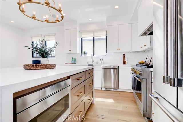 2621 Gates Avenue, Redondo Beach, California 90278, 4 Bedrooms Bedrooms, ,4 BathroomsBathrooms,Residential,Sold,Gates,PV23085376