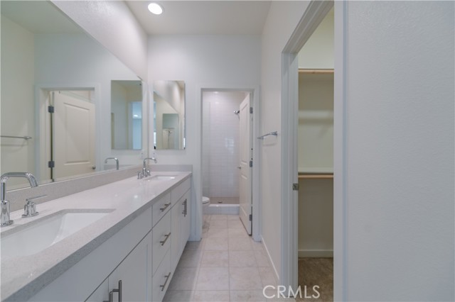 305 autumn sage, Lake Forest CA: https://media.crmls.org/medias/e366d459-a173-4942-a2ac-b7f596b842cd.jpg