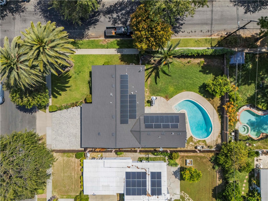 https://media.crmls.org/medias/e3675c4f-d698-44aa-b91c-3ccbf60314c5.jpg?preset=X-Large