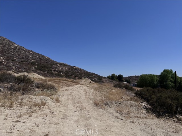 Detail Gallery Image 8 of 9 For 32962 West Ave, Wildomar,  CA 92595 - – Beds | – Baths