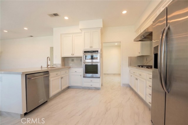 Detail Gallery Image 22 of 50 For 518 S Laureltree, Anaheim,  CA 92808 - 5 Beds | 3 Baths