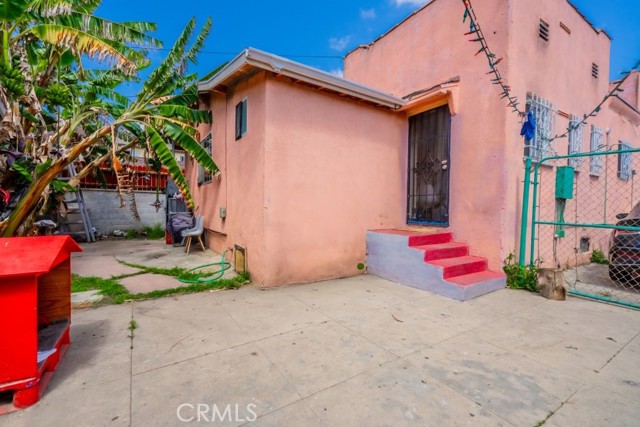 628 E 76th Place, Los Angeles CA: https://media.crmls.org/medias/e369b447-25fa-4a52-9526-6676f1c624e0.jpg