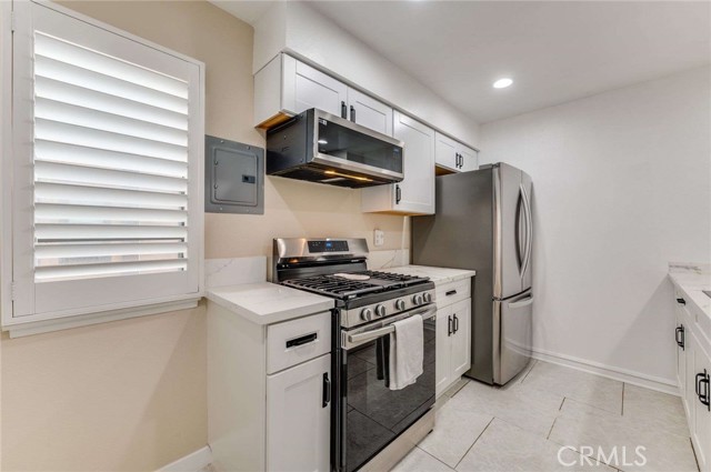 Detail Gallery Image 8 of 30 For 14065 Bayside, Norwalk,  CA 90650 - 1 Beds | 1 Baths