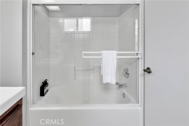 825 Grass Valley Road, Lake Arrowhead CA: https://media.crmls.org/medias/e36a147d-f845-41b0-8ee5-2f3858112f4b.jpg