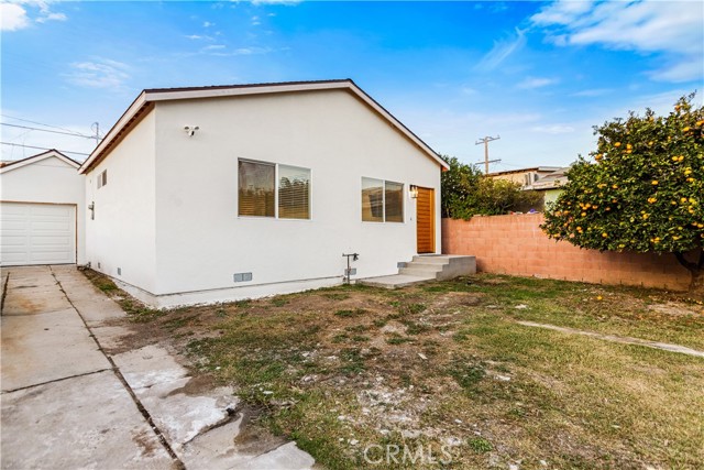 Detail Gallery Image 4 of 45 For 925 E 65th St, Inglewood,  CA 90302 - 2 Beds | 2 Baths