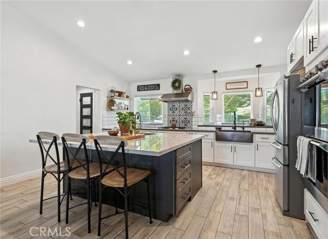 Detail Gallery Image 11 of 75 For 17940 Copper Queen Ln, Perris,  CA 92570 - 8 Beds | 3/1 Baths