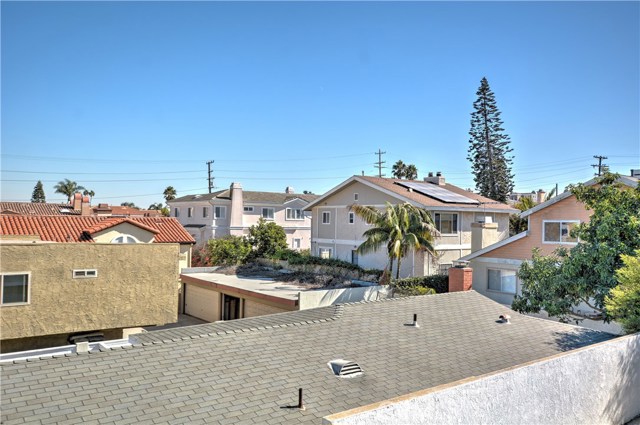 1812 Speyer Lane, Redondo Beach, California 90278, 3 Bedrooms Bedrooms, ,2 BathroomsBathrooms,Residential,Sold,Speyer,SB17244292