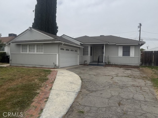 10213 Sophia AVE