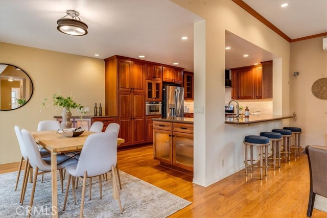 Detail Gallery Image 9 of 56 For 3930 Hollyhock Way, San Luis Obispo,  CA 93401 - 3 Beds | 3 Baths