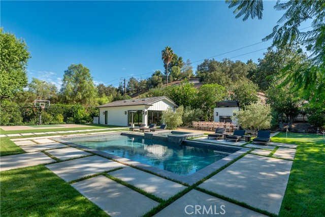 Image 30 of 35 For 23924 Long Valley Road