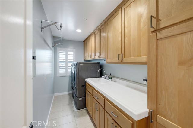 Detail Gallery Image 31 of 56 For 1219 S Irena, Redondo Beach,  CA 90277 - 5 Beds | 5 Baths