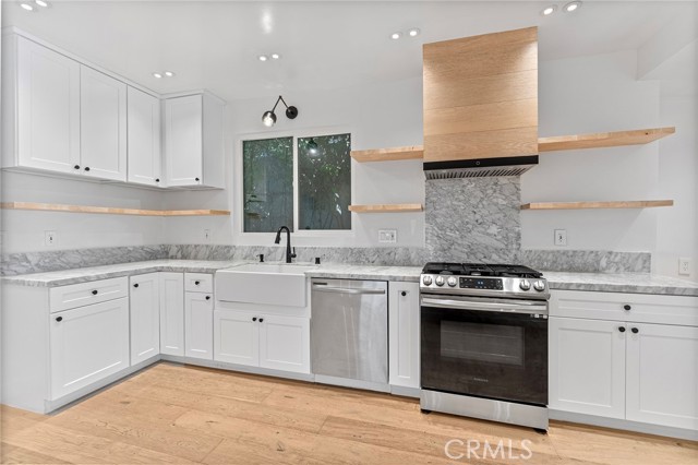 Detail Gallery Image 11 of 32 For 2623 Exposition, Los Angeles,  CA 90018 - 4 Beds | 3 Baths