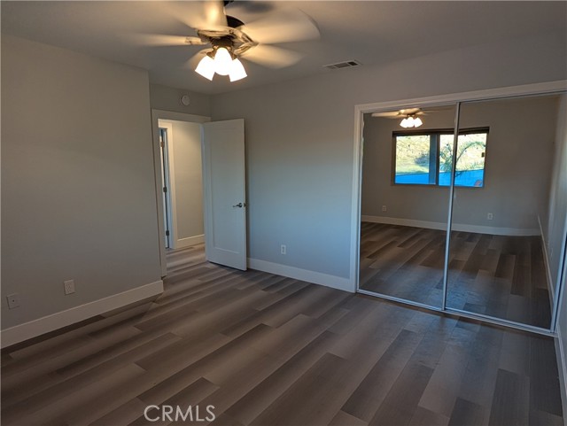 Detail Gallery Image 3 of 30 For 23040 Giant Fir Pl, Canyon Lake,  CA 92587 - 3 Beds | 2 Baths