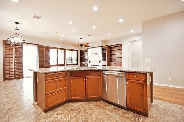 1473 Peters Canyon, Beaumont CA: https://media.crmls.org/medias/e36d73f9-e6e0-4c77-800f-35a21d6c2108.jpg