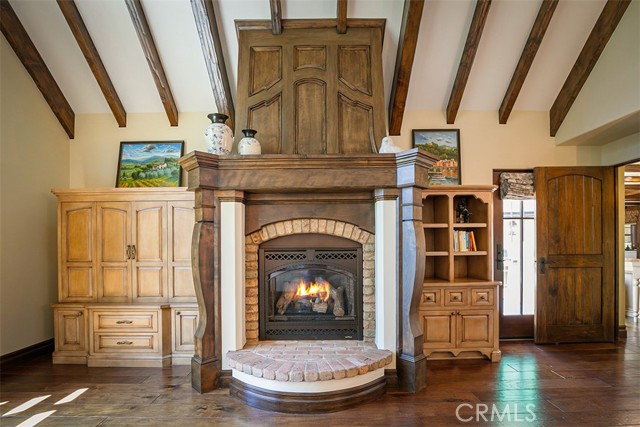 28087 North Shore Road, Lake Arrowhead CA: https://media.crmls.org/medias/e36dff85-14a8-4be8-b2eb-87f9f8529a40.jpg