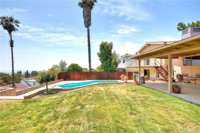 3899 28th Street, Highland CA: https://media.crmls.org/medias/e36ef3f4-f014-46ce-aee5-94e518e00197.jpg