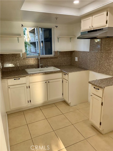 Detail Gallery Image 5 of 13 For 707 W 4th #7,  Long Beach,  CA 90802 - 1 Beds | 1 Baths