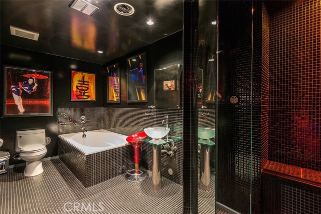 Detail Gallery Image 5 of 53 For 2189 B Sunset Plaza Dr, Los Angeles,  CA 90069 - 5 Beds | 6 Baths