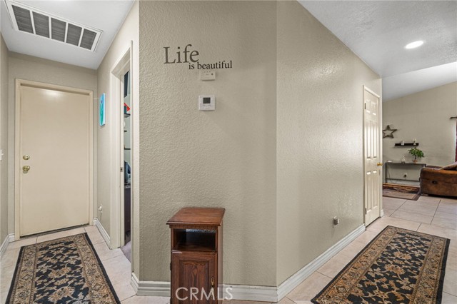 Detail Gallery Image 26 of 33 For 591 E Franklin Ave, Pomona,  CA 91766 - 3 Beds | 2 Baths