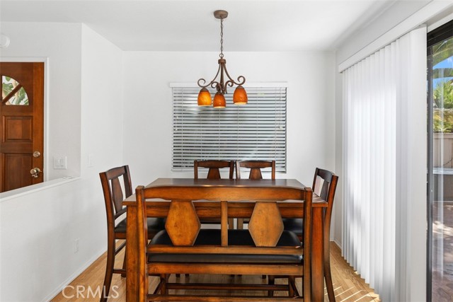 Detail Gallery Image 9 of 31 For 3935 Caminito Silvela, San Diego,  CA 92122 - 3 Beds | 2 Baths