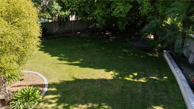 13811 Palace Way, Tustin CA: https://media.crmls.org/medias/e370abed-dc6d-4872-9ddf-8710bcc40434.jpg