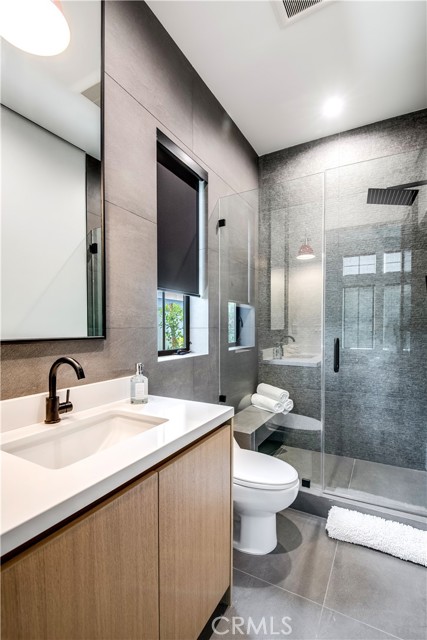 Detail Gallery Image 46 of 47 For 4734 Tobias Ave, Sherman Oaks,  CA 91403 - 4 Beds | 4/1 Baths