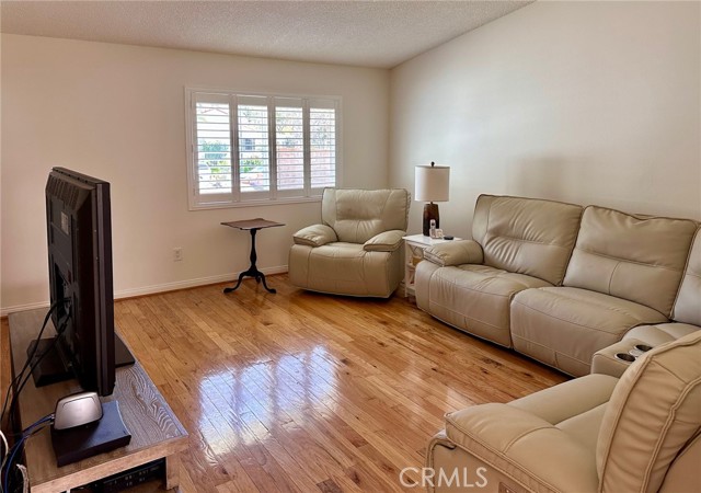 13981 Wallabi Avenue photo 4