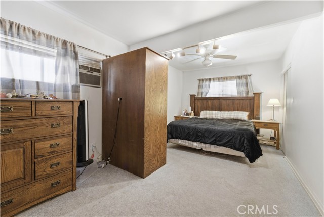 Detail Gallery Image 26 of 33 For 6254 Etiwanda Ave, Tarzana,  CA 91335 - 3 Beds | 2 Baths