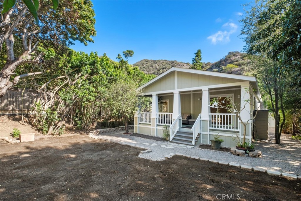 MLS #OC25252846 image #27