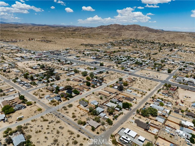 62008 Mountain View Circle, Joshua Tree CA: https://media.crmls.org/medias/e372b47b-3414-4e31-8918-dfe1b6cb38b6.jpg